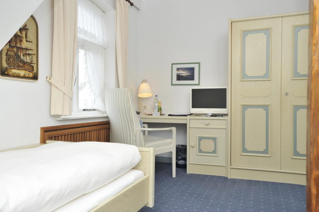 Hotel Friesenhof Wenningstedt-Braderup Habitación foto